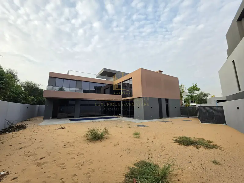 Golden Opportunity to Own a Luxury Villa in Masaar - View 5