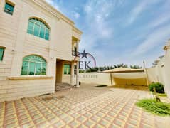 فیلا في فلج هزاع 4 غرف 110000 درهم - 14938504