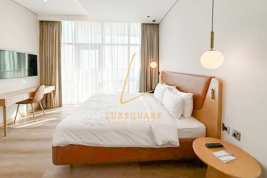 Bright Studio I Fully Furnished I Stunning Views Bright Studio I Fully Furnished I Stunning Views