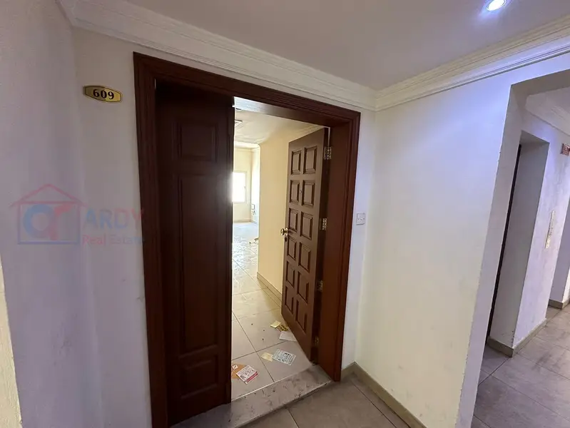 Available Spacious 2 bed in Mankhool area near Spinneys