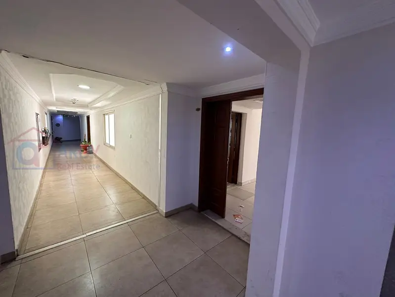 Available Spacious 2 bed in Mankhool area near Spinneys