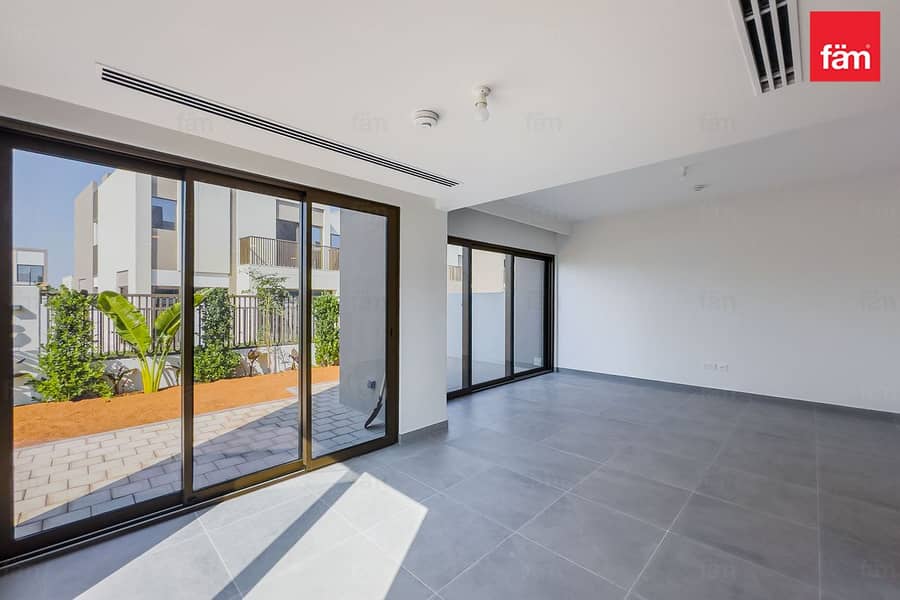 Reihenhaus in Dubailand,Villanova,La Violeta,La Violeta 2, 4 schlafzimmer, 200000 AED - 14940281 Reihenhaus in Dubailand,Villanova,La Violeta,La Violeta 2, 4 schlafzimmer, 200000 AED - 14940281