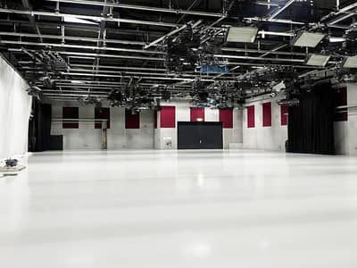 Warehouse for Rent in Abu Dhabi Industrial City, Abu Dhabi - Fully Fitted | Prime Visibility | Ready for Lease