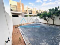 فيلا من 3 غرف نوم | مناظر متعددة | شرفة وحديقة