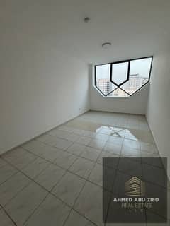 غرفه وصاله | للايجار السنوى بالشارقه منطقه المجاز2 | تسهيلات فى طريقه الدفع تصل حتى 12 شيك بادر بالحجز الان