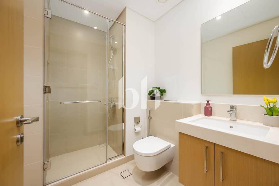 8 images image img