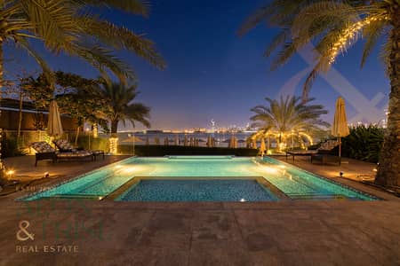 5 Bedroom Flat for Sale in Palm Jumeirah, Dubai - Fully Renovated 5-Bed | With Direct Beach Access