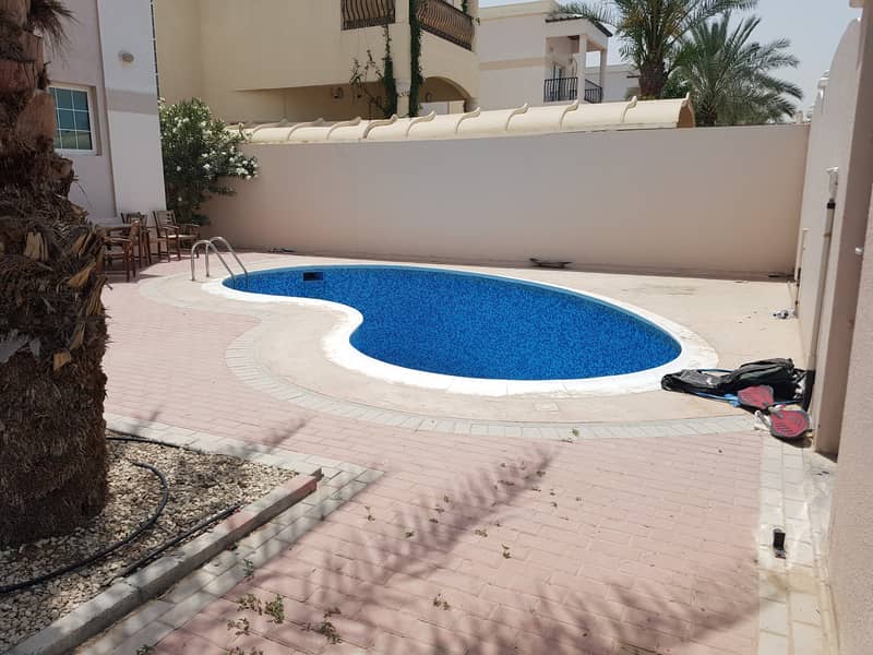 *** GREAT OFFER - Luxurious 4BHK Duplex Villa with swimming pool in Al Halwan available in very low rents ***