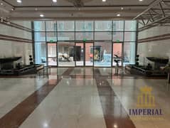 شقة فاخرة 3 غرف للبيع في المجاز 3 بإطلالة مباشرة على بحيرة خالد بجوار مسرح المجاز، مساحة 2756 قدم مع موقف بسعر 1,300,000 درهم فقط