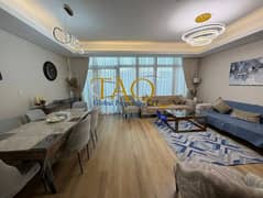 فيلا مفروشة من 3 غرف نوم | أفنسيا | إطلالة على الطريق