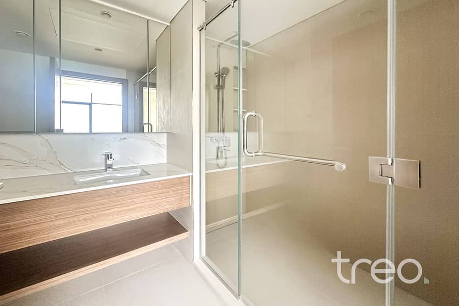 5 2304 Palace Residences - North, The Lagoons - 12. jpg