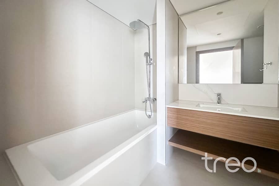 7 2304 Palace Residences - North, The Lagoons - 3. jpg