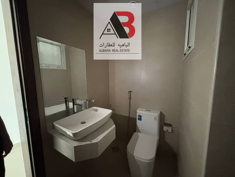 8 Bathroom 2. jpeg