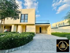 فيلا للبيع في ارقي مناطق عجمان مع امن خاص ومجتمع مغلق مع ملاعب جولف وبحيرات صناعية