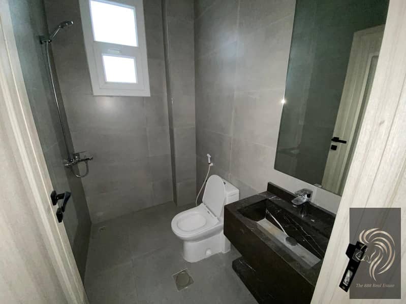 5 BEDROOM LUXURY VILLA FOR RENT IN AL HELIO - View 4