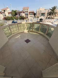 أرقى فيلا فى شرقان الشارقة | 3 مجالس واسعة | 4 غرف ماستر | 2 مطبخ | غرفة خادمة ماستر | موقف سيارات كبير | مسبح خاص | خزائن بالحائط | رووف كبير | ٤ دفع