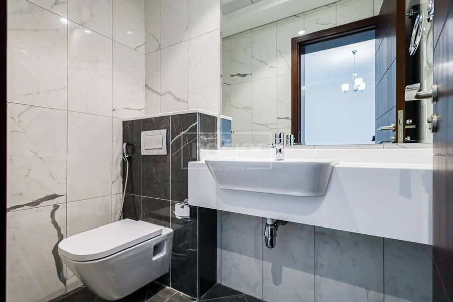 15 ART 18 - washroom (2). jpg