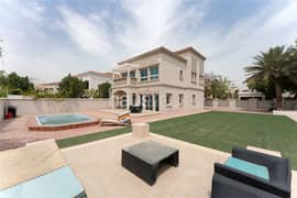 7,668 sq. ft I Vacant Soon I 3 Bed I Quiet Street