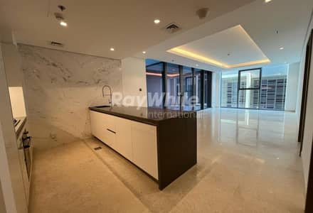 1 Bedroom Flat for Sale in Business Bay, Dubai - Luxury | Largest Layout |Multiple Units