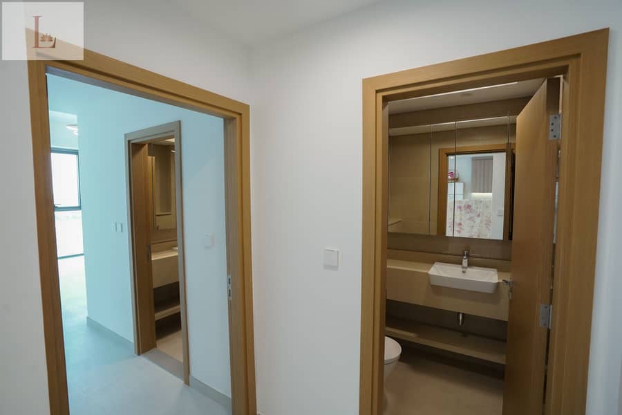 Waterfront Living | Bright 1 BR | Ready to Move In - Image 5