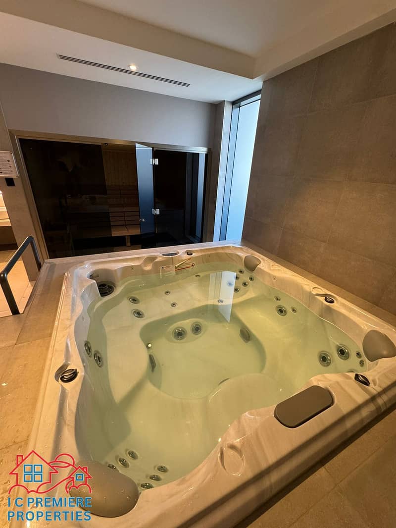 14 jacuzzi. jpg. jpeg