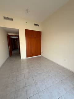 شقة في جلوبال جرين فيو،منطقة مركز الأعمال،المدينة العالمية 1 غرفة 570000 درهم - 14954180