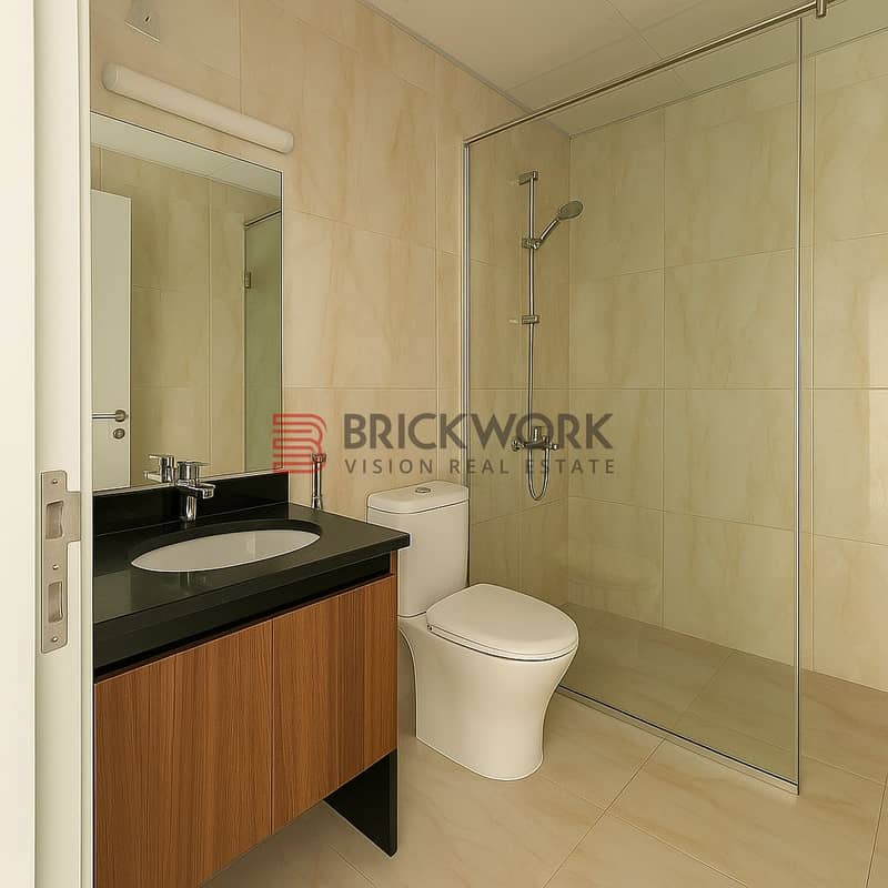 8 Master Bathroom. png