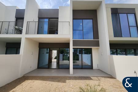 3 Bedroom Townhouse for Rent in The Valley by Emaar, Dubai - Single Row | Park backing | Corner Kitchen 3 Bedroom Townhouse for Rent in The Valley by Emaar, Dubai - Single Row | Park backing | Corner Kitchen