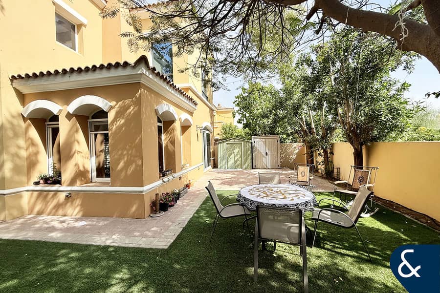 Exclusive | Single Row| Extended | 3 Beds Exclusive | Single Row| Extended | 3 Beds