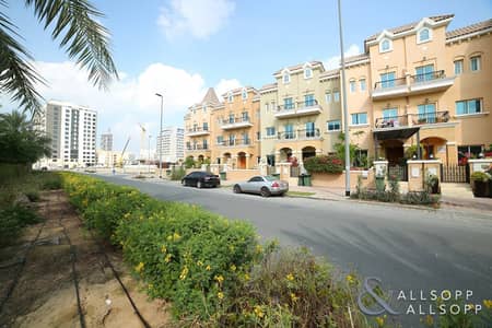 3 Bed TH | Vacant on Transfer | Basement 3 Bed TH | Vacant on Transfer | Basement
