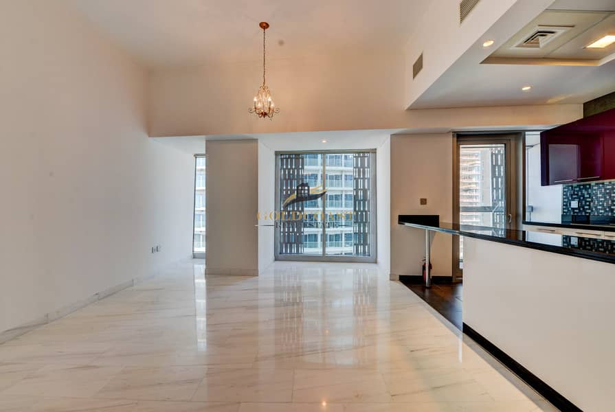 Stunning two bedroom  apartment in Cayan Tower