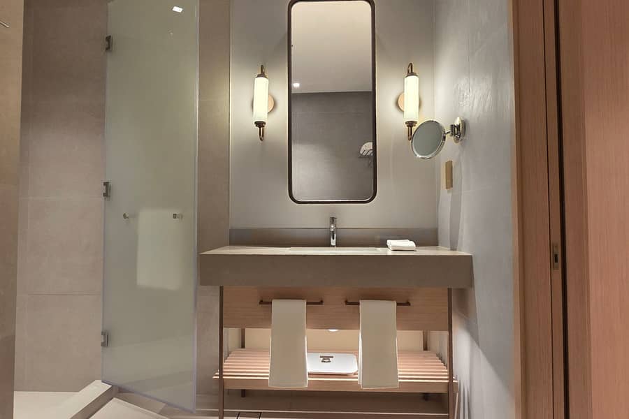 22 Vida Redence Dubai Mall (32). png