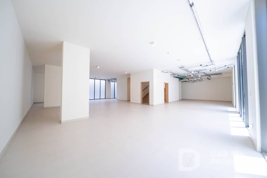 Classic | Central Location | Lagoon View Classic | Central Location | Lagoon View