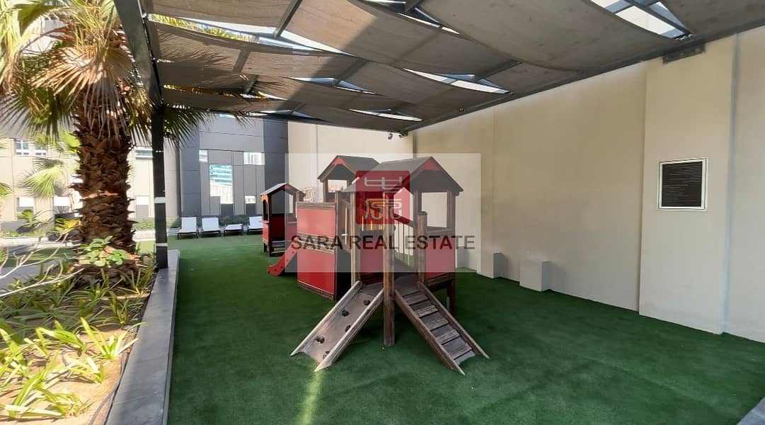 22 2.0 Kids Play Area. JPG