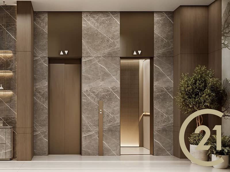 11 Golf Grove Lobby 2 C21WM. jpg
