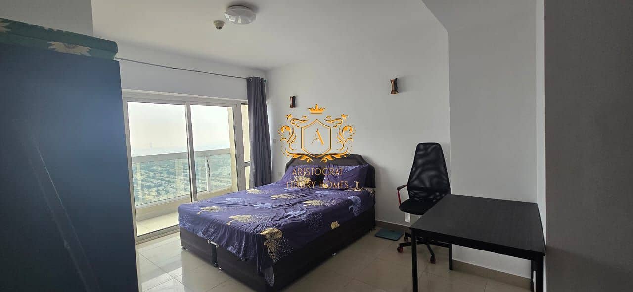 21 Bedroom 08. jpeg