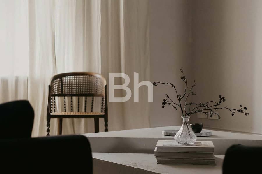 3 Image 0