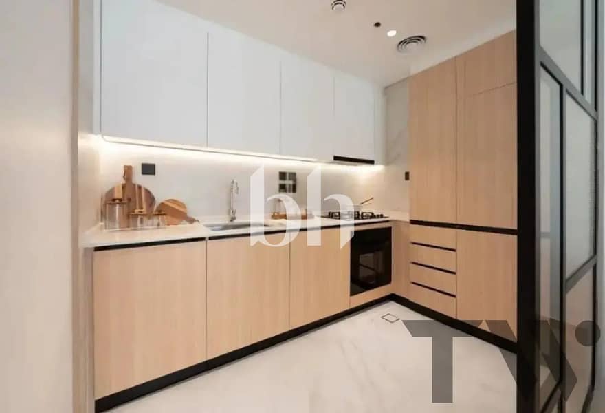 Furnished | 5 Years Payment Plan | High Floor - Image 7