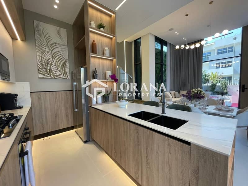 Rooftop Private pool | Private Lift | Negotiable - Image 2