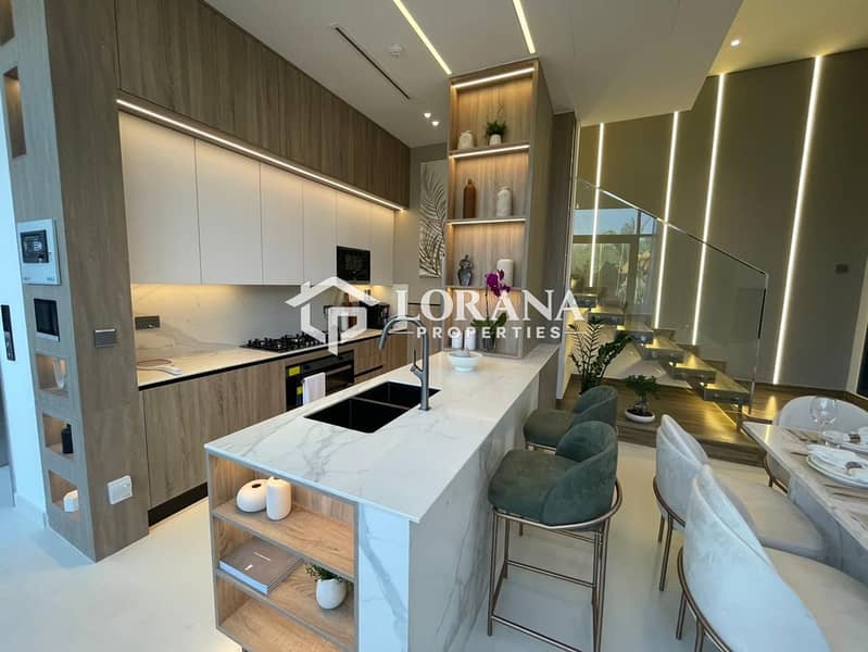 Rooftop Private pool | Private Lift | Negotiable - Image 3