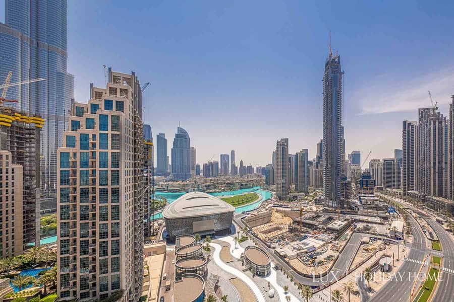 LUX | Sweeping Skyline View Across The Dubai Opera