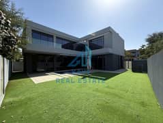 Exclusive Corner 5BR Villa | Private Pool | Landscaped Estate | Refined Family Living