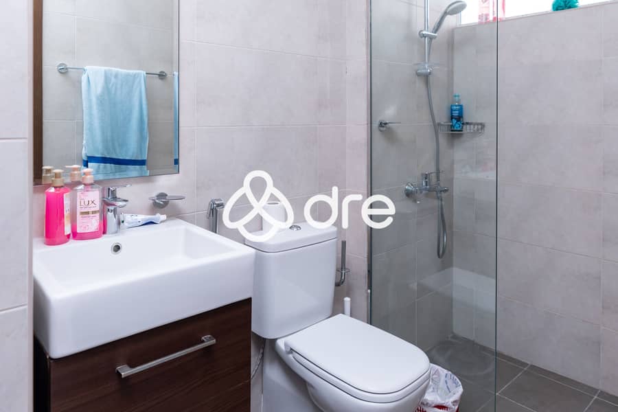 30 DRE08451. jpg