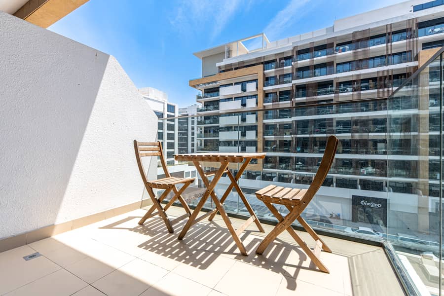 15 Balcony 3. jpg