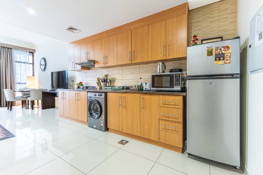 9 Kitchen 1. jpg