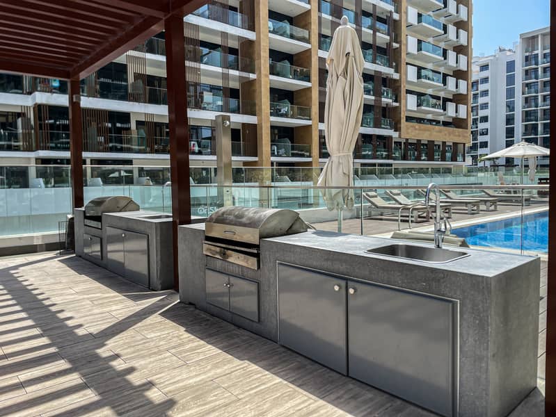 21 BBQ Area. jpg