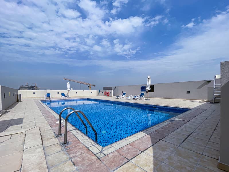 17 Swimming Pool 1. jpg