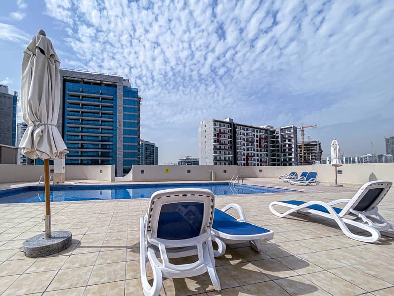 19 Swimming Pool 3. jpg