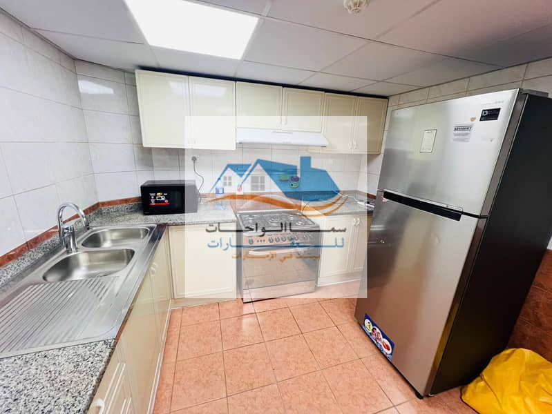12 6d63bbf4-1dc0-4d29-b481-d4615a3462dc. jpg