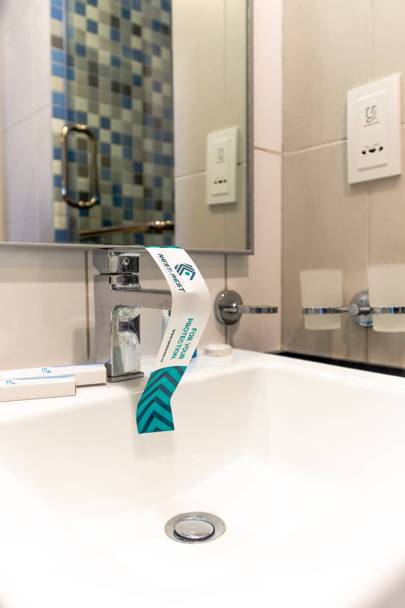 21 Washroom 4. jpg